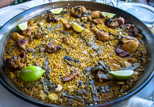 Paella valenciana