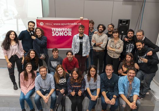 Participants en el programa, amb Amàlia Garrigós.