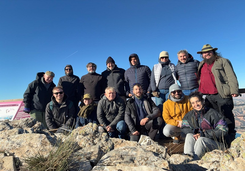 “DESCOBRINT EL PASSAT PER A CONÉIXER EL FUTUR”