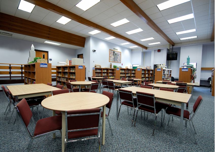 biblioteca vacía