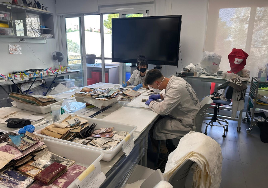 Instal·lacions 'Salvem les Fotos' al MUVHN.