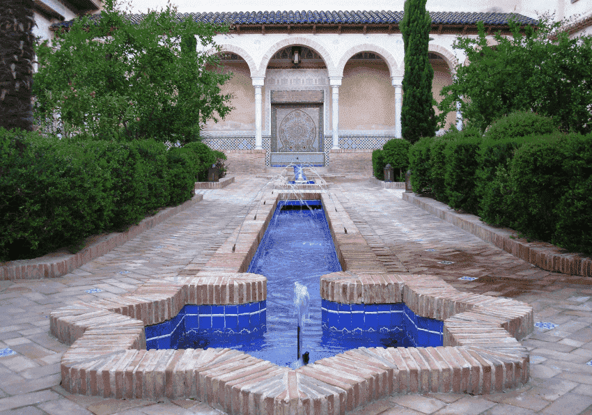 Fuente del Castillo-Palacio de los Condes de Cervellón