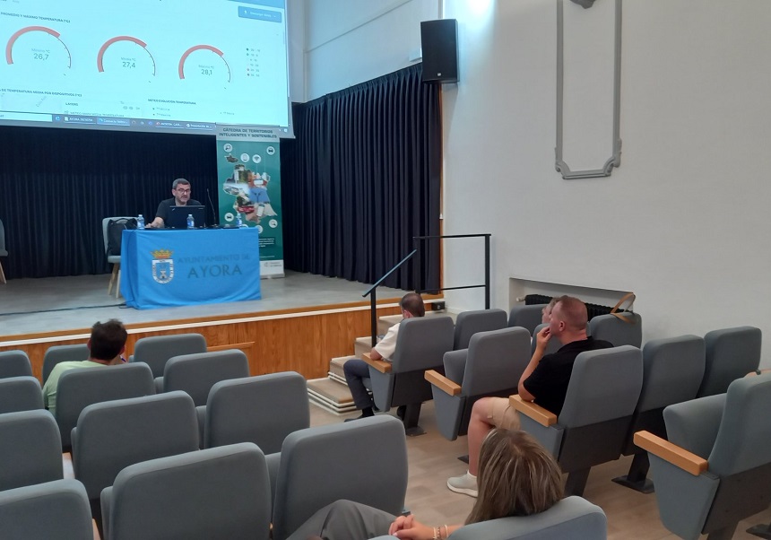 La cátedra presenta la plataforma Connecta-València