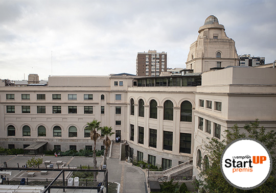 La Universitat de València reconeix les 20 millors idees innovadores i iniciatives emprenedores del seu estudiantat en la primera edició dels Premis UVemprén StartUp que patrocina Santander Universidades