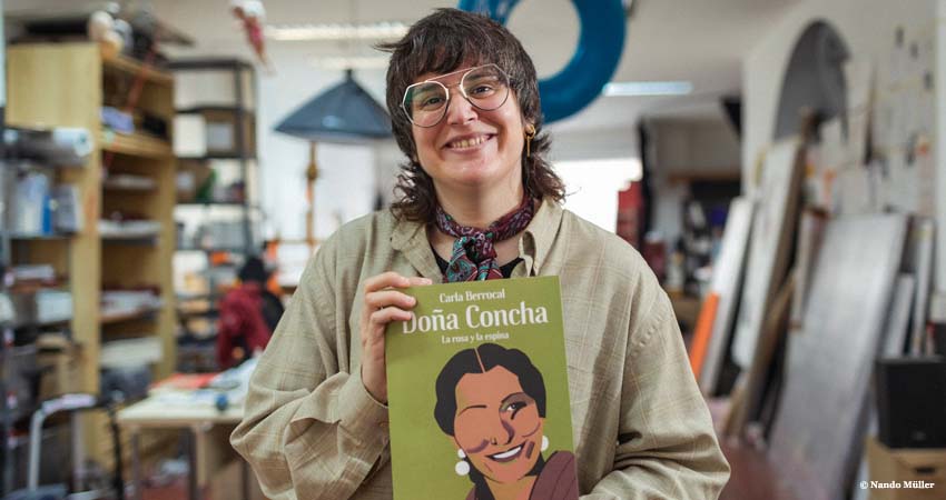 Carla Berrocal with her book