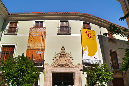 Palau de Cerveró, fachada