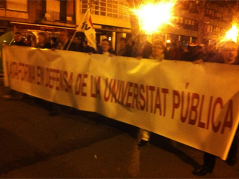 Personal de la Universitat, en la manifestación de la tarde.