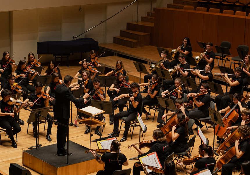The Philharmonic Orchestra of the Universitat de València in concert at Palau de la Música of València