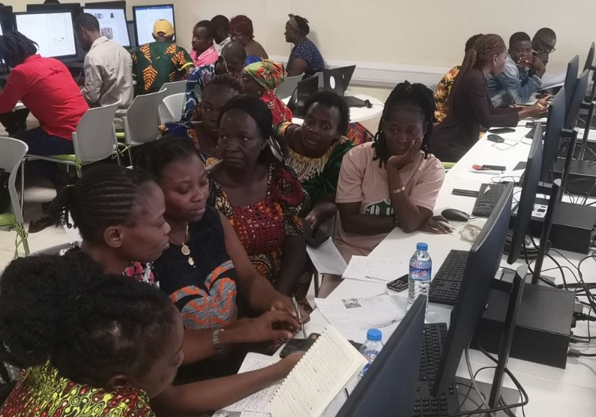 Asistentes al curso en Monrovia (Liberia).