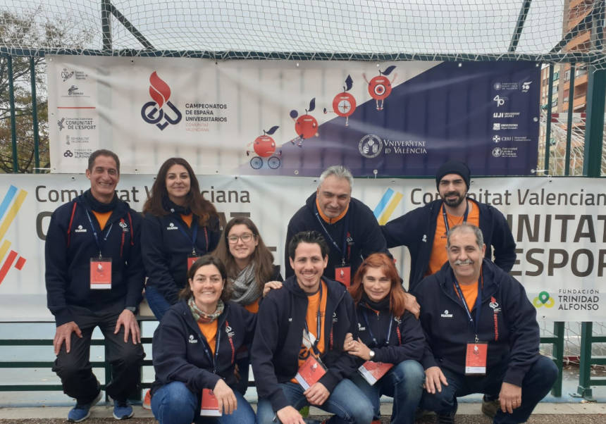 Volunteers of mixed handball at the CEU