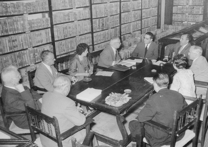 Meeting held in the old building of the Arxiu del Regne de València.