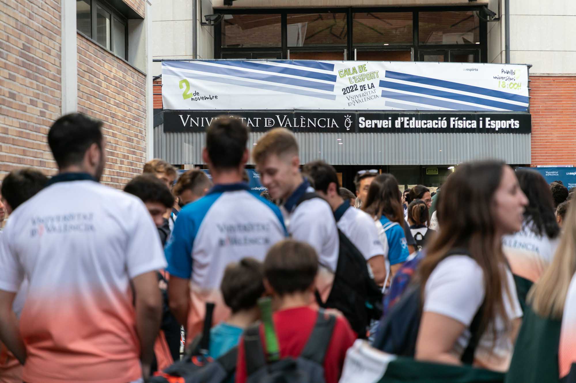 La Univeristat de València rinde homenaje a sus mejores deportistas en la 10a Gala del Deporte - imatge 0