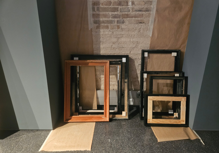 Some works and materials available at the Beam Hall of the UV.