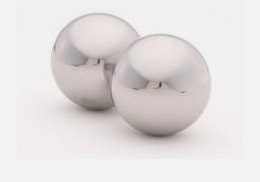 Colisión de bolas de acero - Fig. 1. Bolas de acero de 450 g cada una