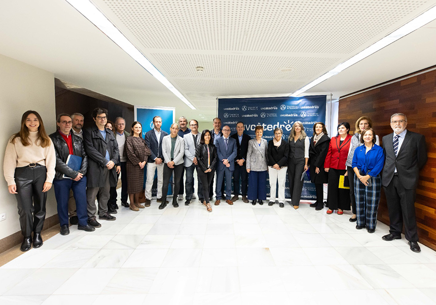 Foto de grup dels assistents a l'acte