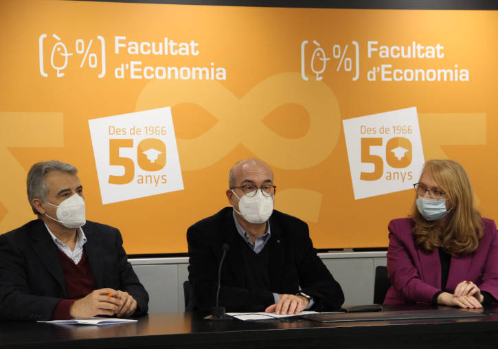 Un momento de la presentación del proyecto en la Facultat d'Economia.