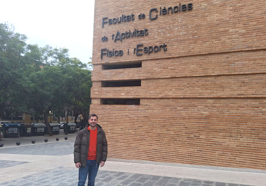 Mario Alguacil Jiménez, uno de los investigadores del estudio y profesor en la Facultad de Ciencias de la Actividad Física y el Deporte de la UV.