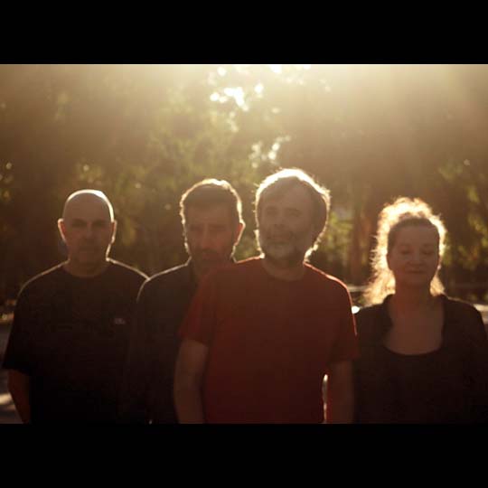Foto de grup, una dona i tres homes