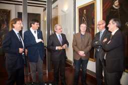 Una imatge dels assistents a la firma del conveni