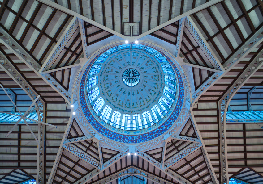 Detalle de la cúpula del Mercado Central de Valencia