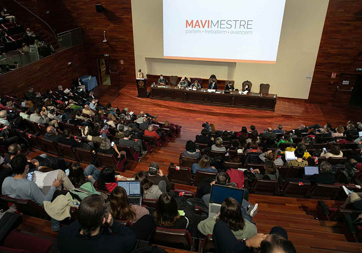 Claustre celebrat a la Facultat de Medicina