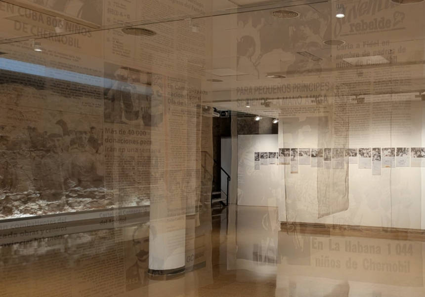 Imatge de sala de l'exposició sobre Txernòbil al CM Rector Peset.