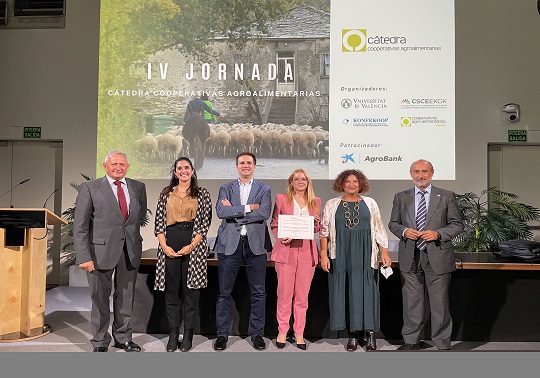 foto de grup amb la premiada