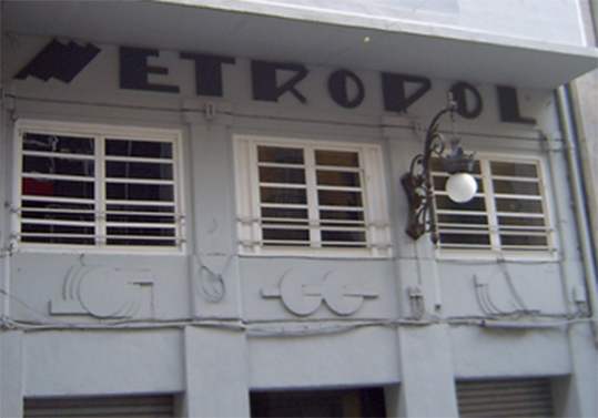 Imatge de la façana del Metropol Cinestudi