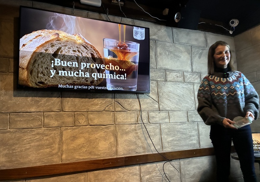 LA PROFESORA SAMIA BENMANSOUR PRESENTÓ EN EL EVENTO “LA CIENCIA ENTRE CUCHARAS Y PUCHEROS”