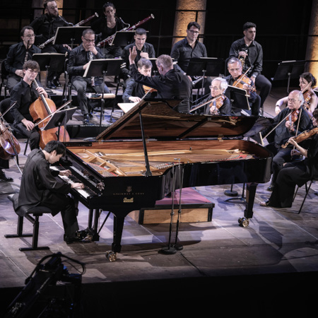 Mao Fujita y la Orquesta de Valencia