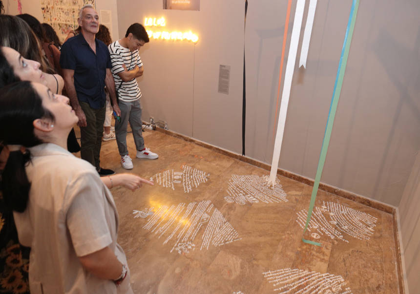 The exhibition ‘Contra-Huellas’, in the Sala Martínez Guerricabeitia of La Nau.
