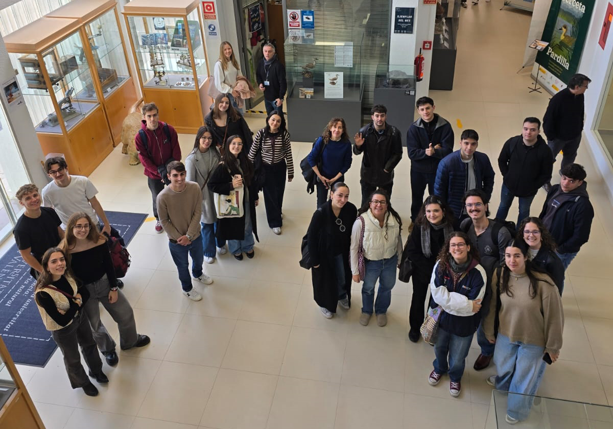 Els alumnes de divulgació científica de periodisme visiten el MUVHN