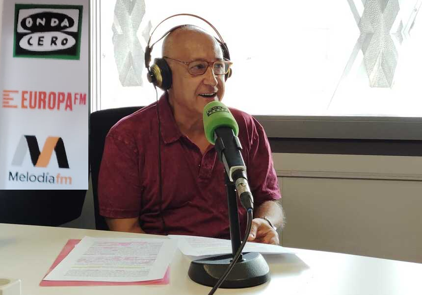 PROFESSOR CARLOS GÓMEZ TAKES PART IN THE MÁS DE UNO RADIO PROGRAMME
