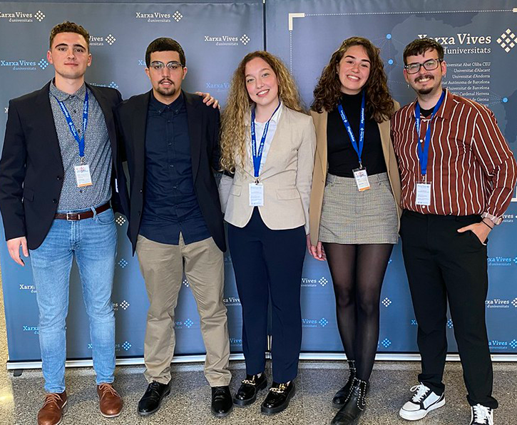 University team, runner-up in the Lliga de Debat Universitària 2022. / Vives Network