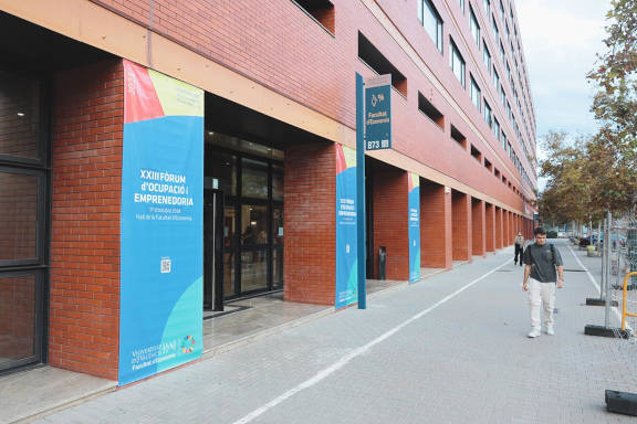 XXIII Foro de Empleo y Emprendimiento de la Facultat d'Economia - imatge 0