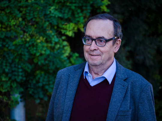 El catedràtic de Filosofia de la Universitat de València Carlos J. Moya Espí.
