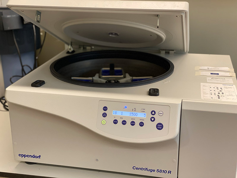 Eppendorf Centrifuge 5810r