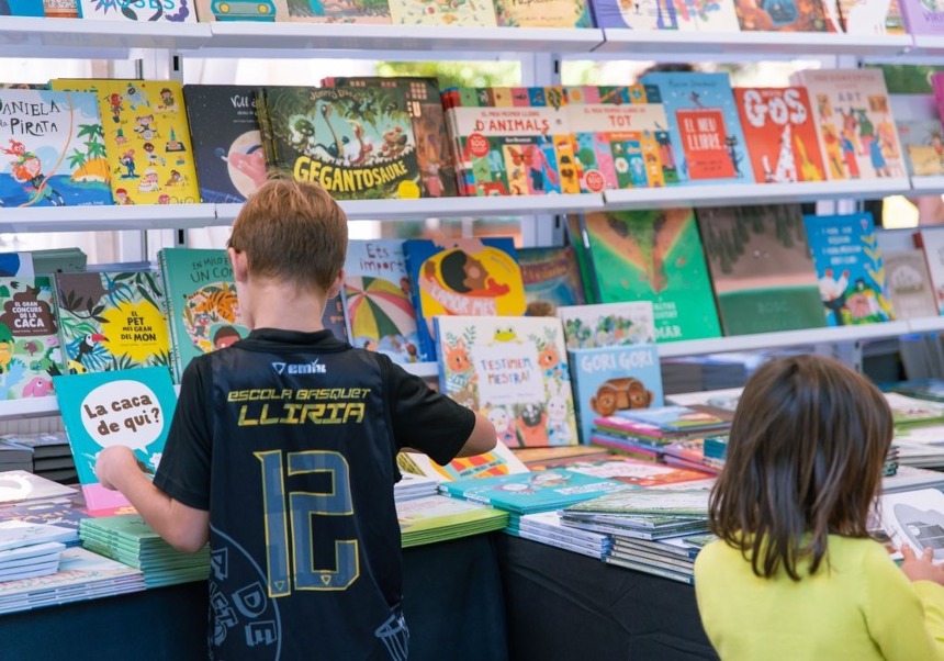 Última edición de La Plaça del Llibre celebrada en el Jardí Botànic UV.