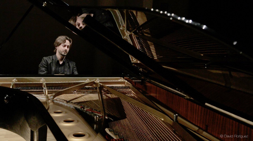 Antonio Galera, piano. Serenates 2019. Concierto. 01/07/2019. Centre Cultural La Nau. 22.30h