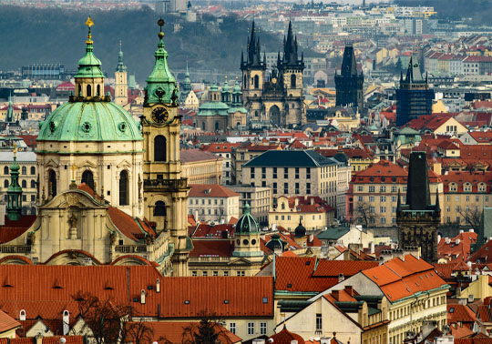 Panoramic view of Praga's city centre.