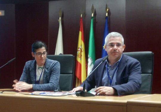 Miguel Ángel Torregrosa (dreta), durant la seua intervenció en les jornades celebrades a Còrdova.