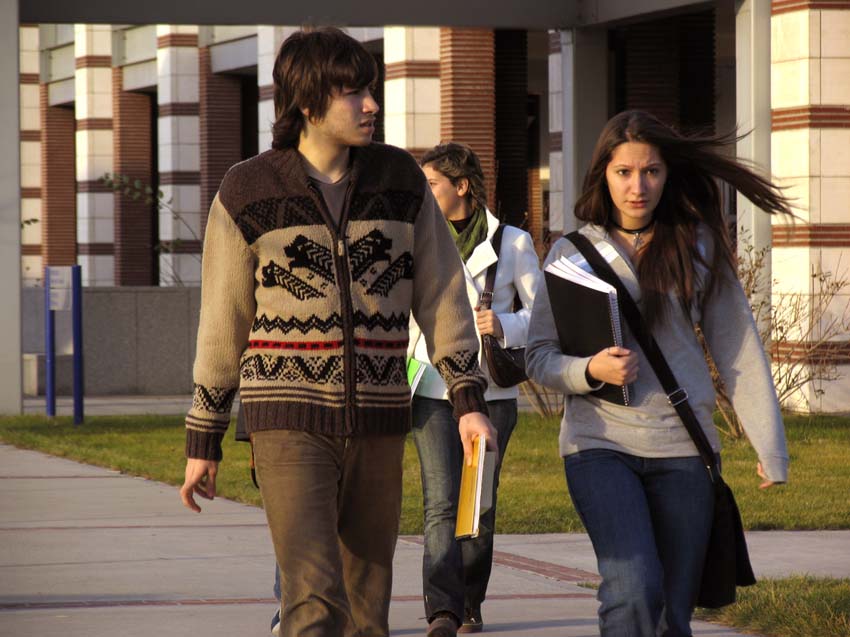 Estudiantes universitarios