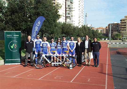 Blasco Ibáñez acogió la presentación del equipo de para ciclismo “Hyundai Koryocar team de paracycling”