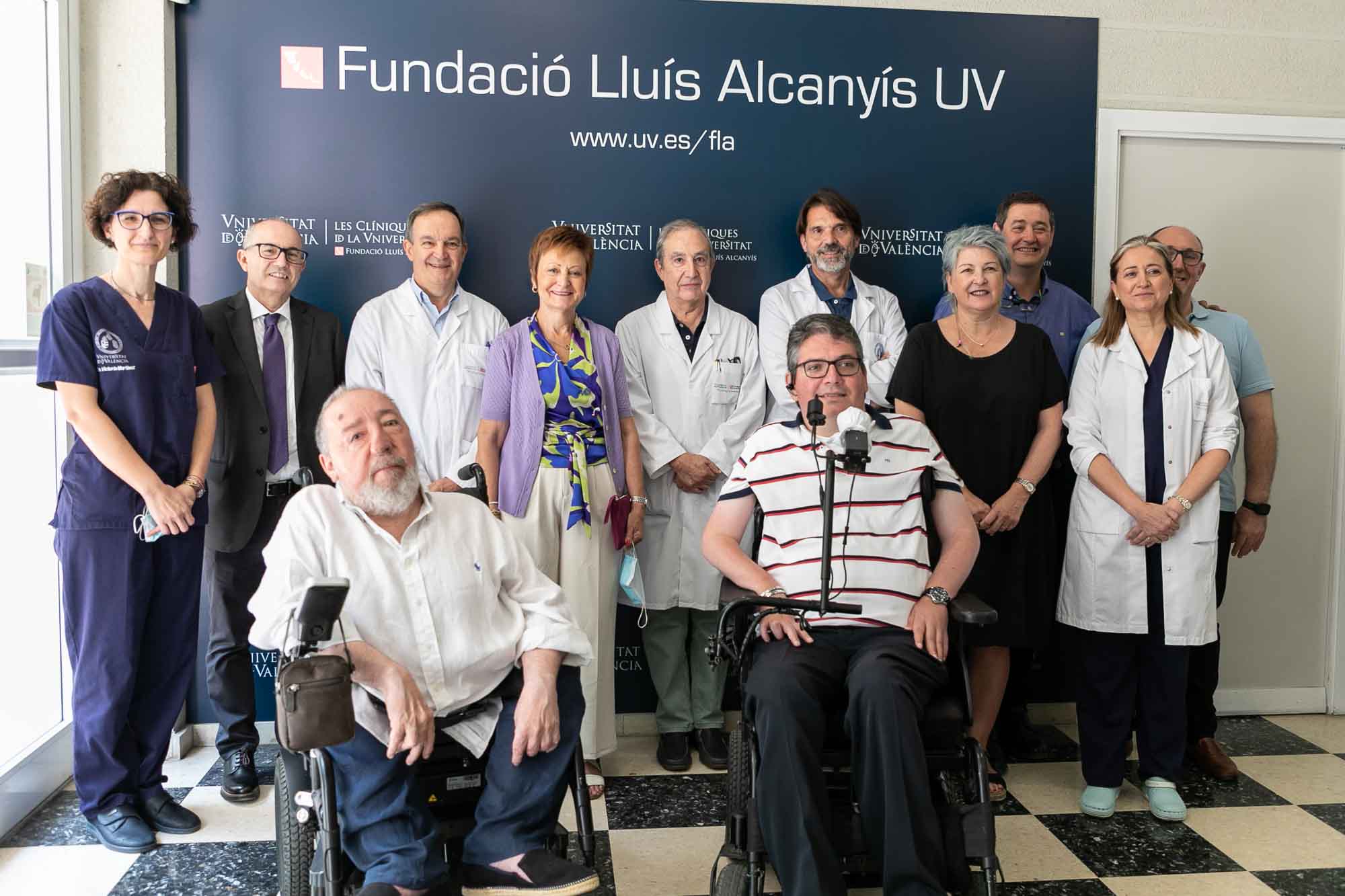 La Clínica Odontològica de la UV s’adapta per a atendre a pacients amb mobilitat reduïda.