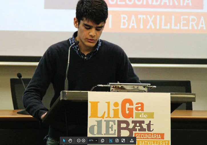 Un participant en el debat de la Xarxa Vives.