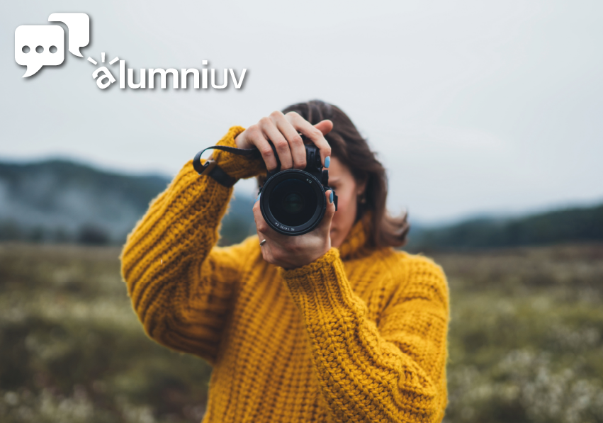 event image:Mujer haciendo una fotografía