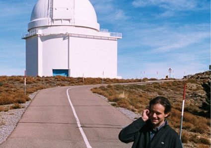 Vicent Martínez, en una de las ICTS de Astronomía: el Centro Astronómico  Hispano-Alemán (Almería).