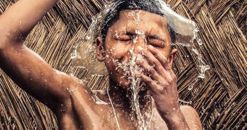 A child splashing water