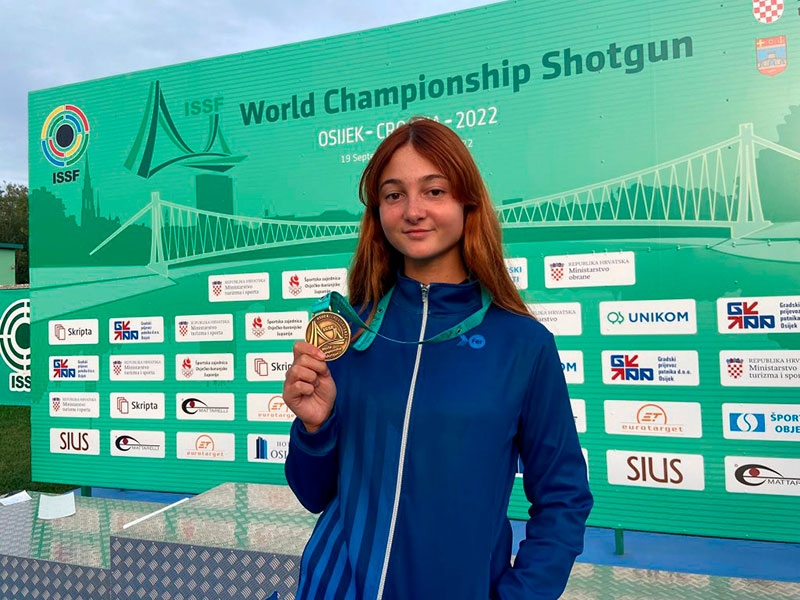 UV student Paula Morcillo, bronze in the Olympic Shooting World Championship