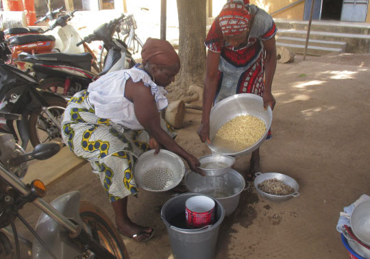 ‘Formació per a avançar. Treballant amb dones de Burkina Faso’